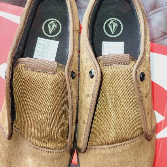 Mens new Volcom shoes - Picture 2 of 5